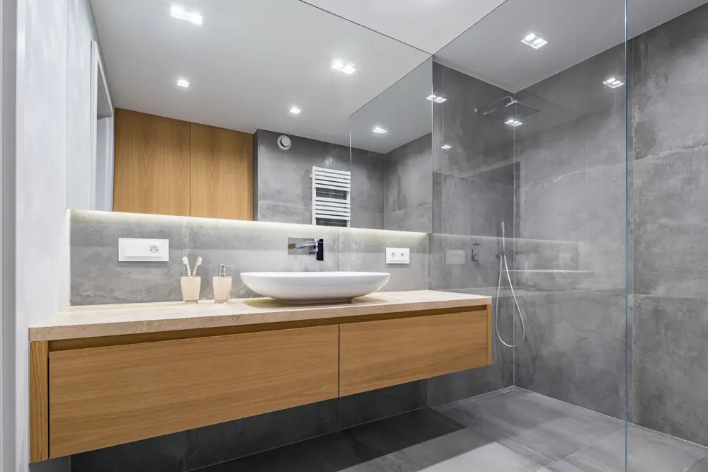 Modern bathroom